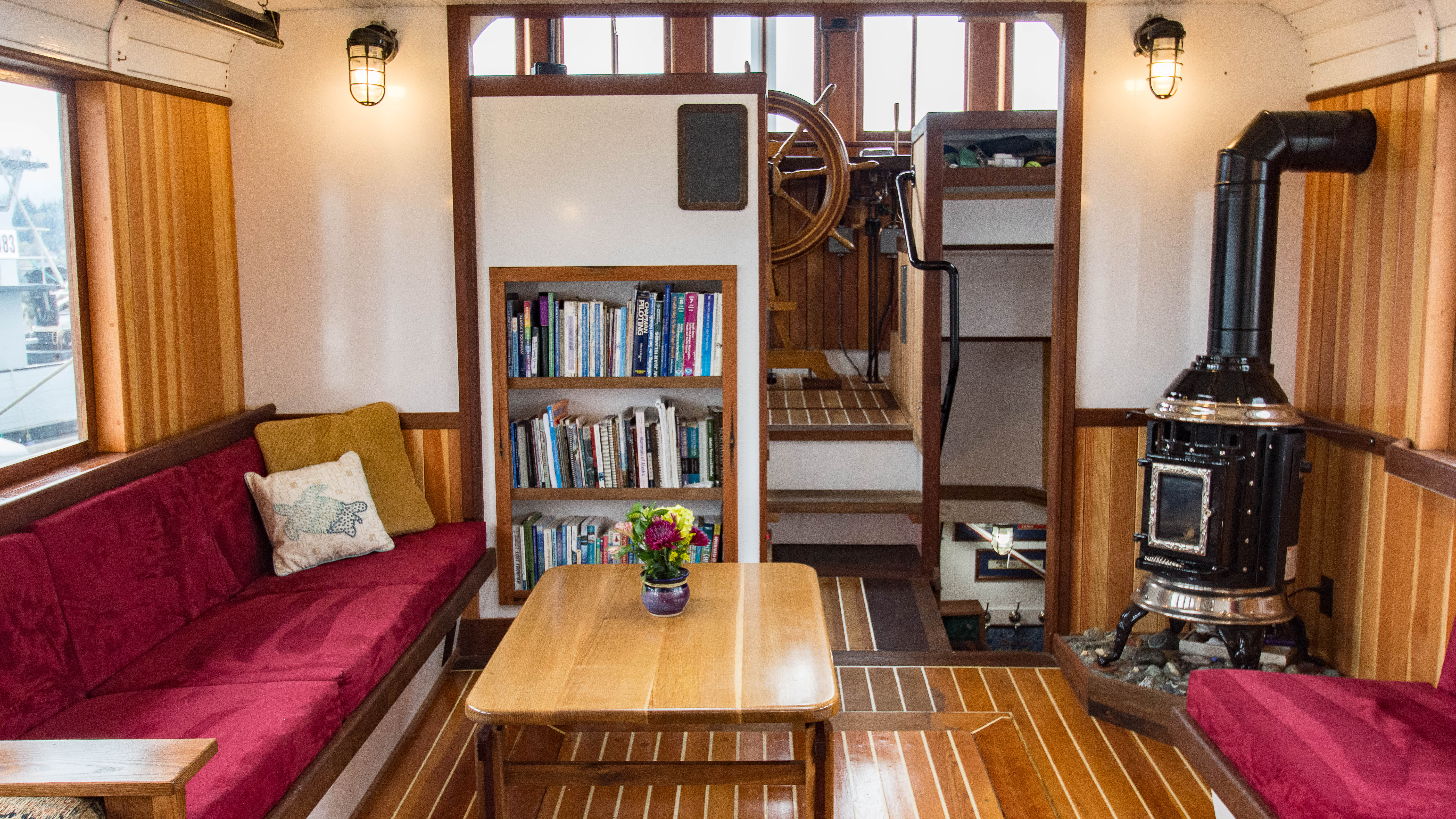 Motor Vessel David B interior Saloon